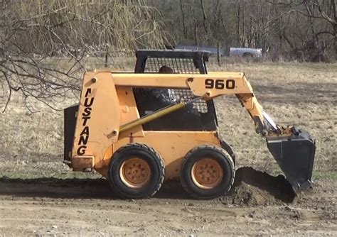 mustang 960 skid steer specs review|960 skid steer specs.